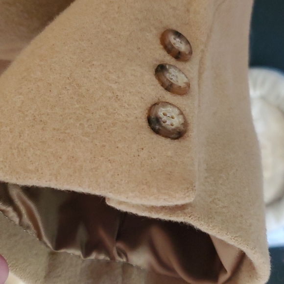 Brooks Brothers sport coat - Picture 3 of 8